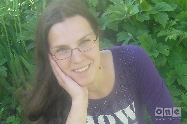 Ilona ......