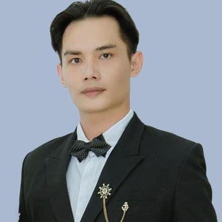 Ezra Phi