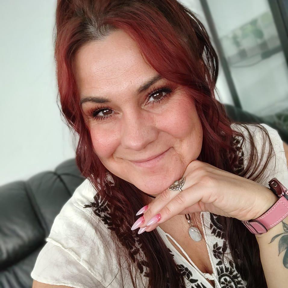 Oksana Otto tik nano ferma